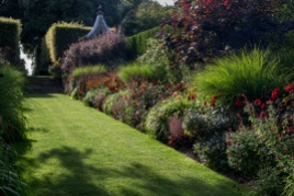 Red Border with gazebo - Hidcote Manor Garden
